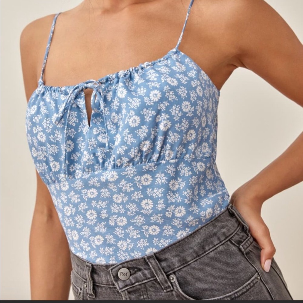 NWT Reformation Nightingale floral Tank Size M Light Blue front tie